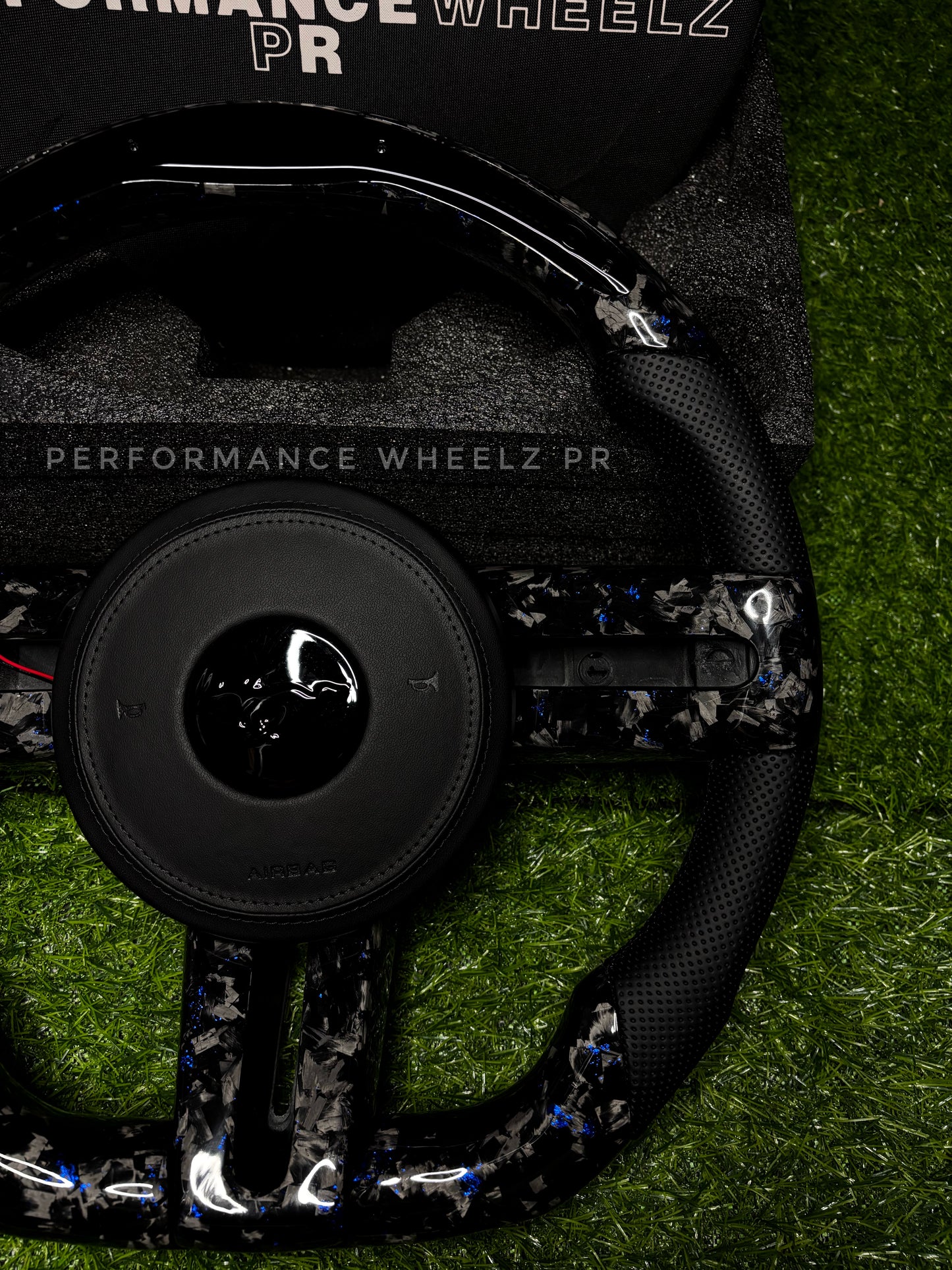 Mustang 2010 - 2014 Carbon Steering Wheel