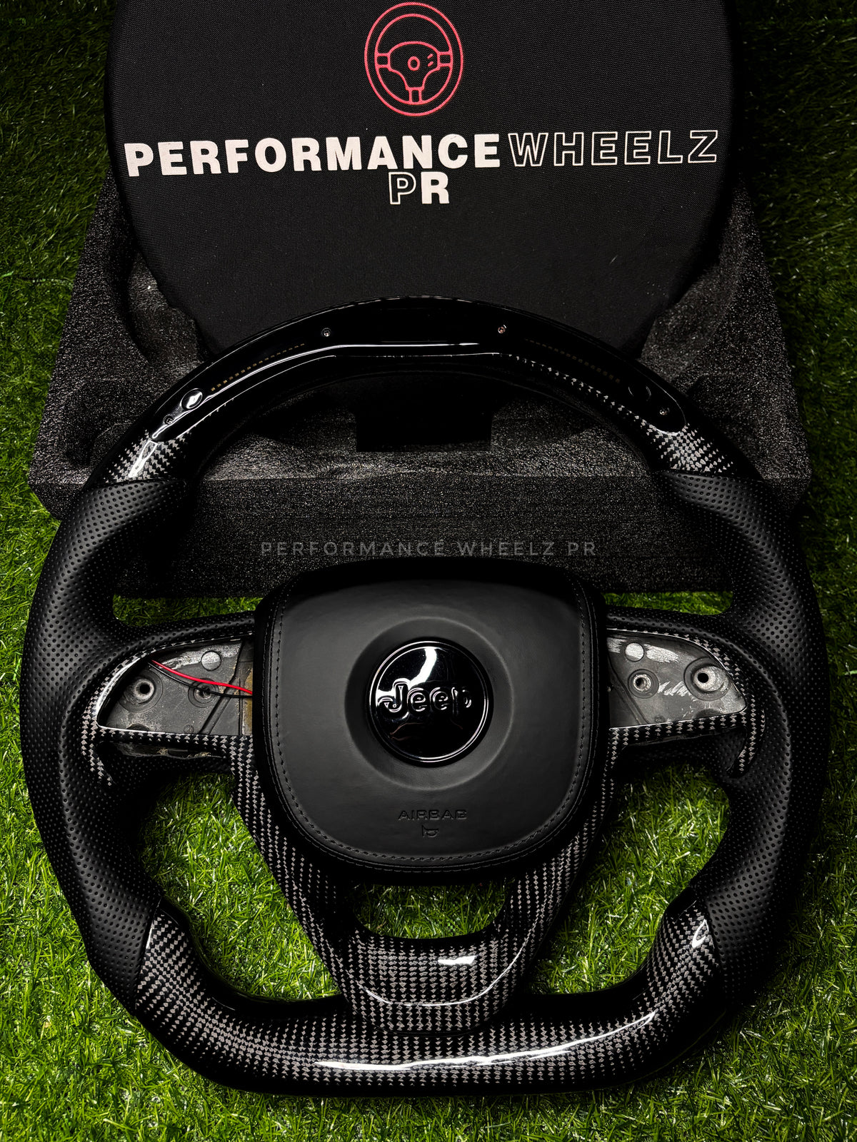 Jeep Grand Cherokee Laredo/ Limited/ LimitedX/ Altitude Carbon Steering Wheel