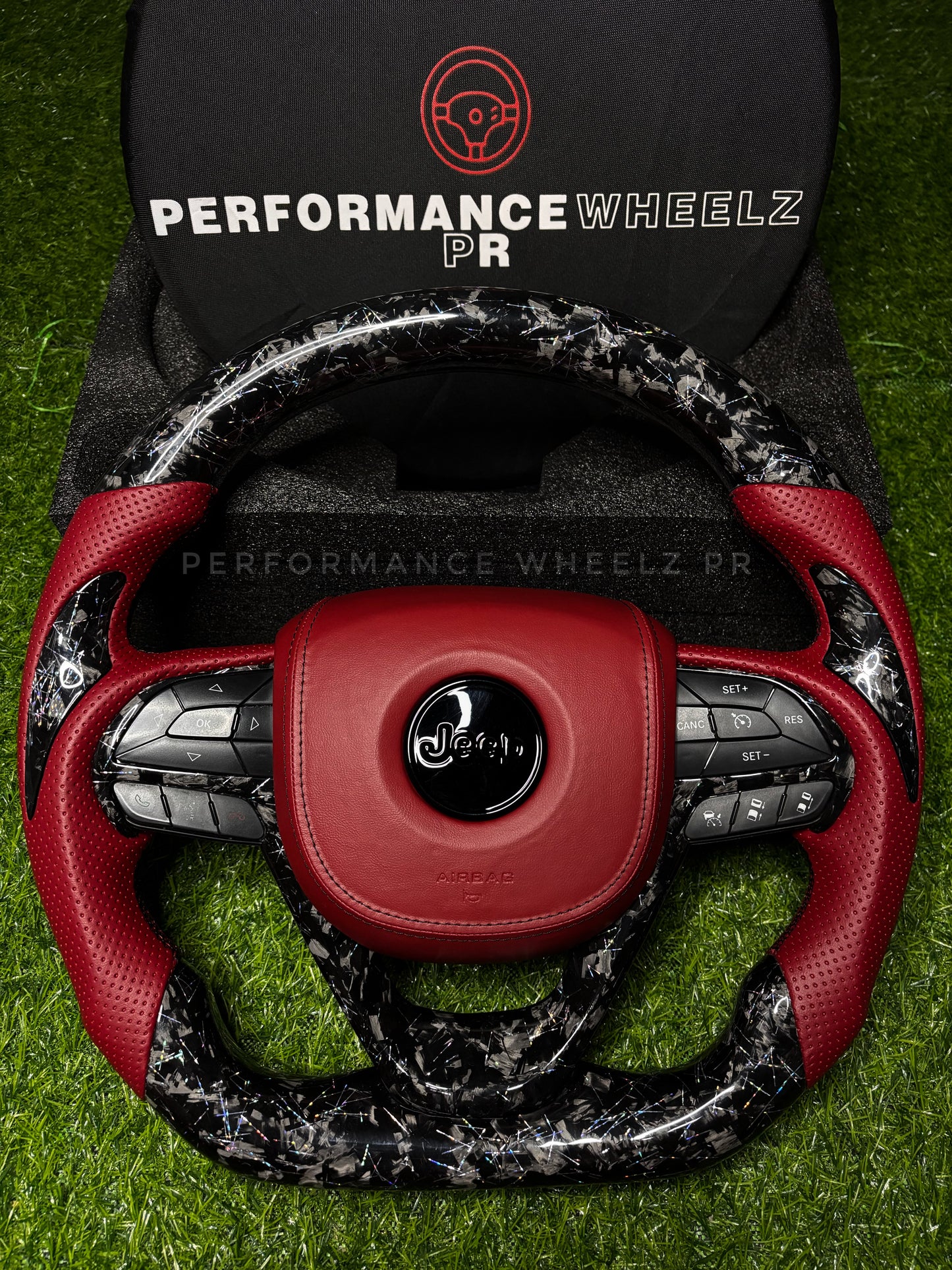 Jeep Grand Cherokee Laredo/ Limited/ LimitedX/ Altitude Carbon Steering Wheel