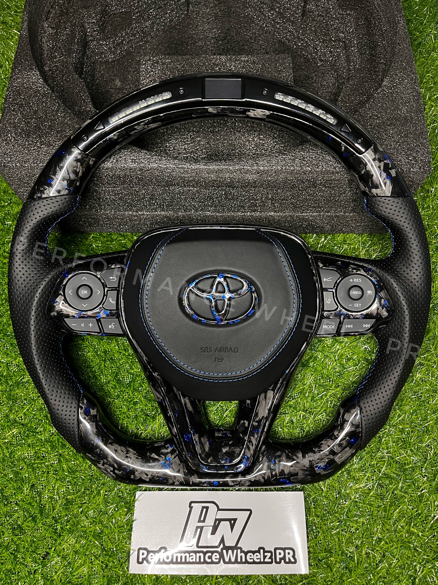 Toyota Corolla / Rav4 / Cross 2020+ Carbon Steering Wheel