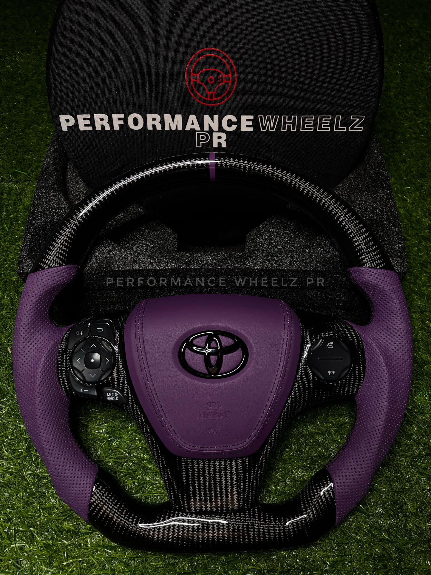 Toyota Camry / Venza 2013-2014 Carbon Steering Wheel