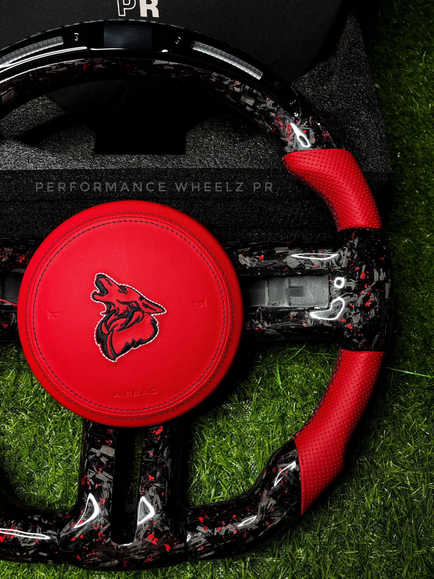 Mustang 2006 - 2014 Carbon Steering Wheel